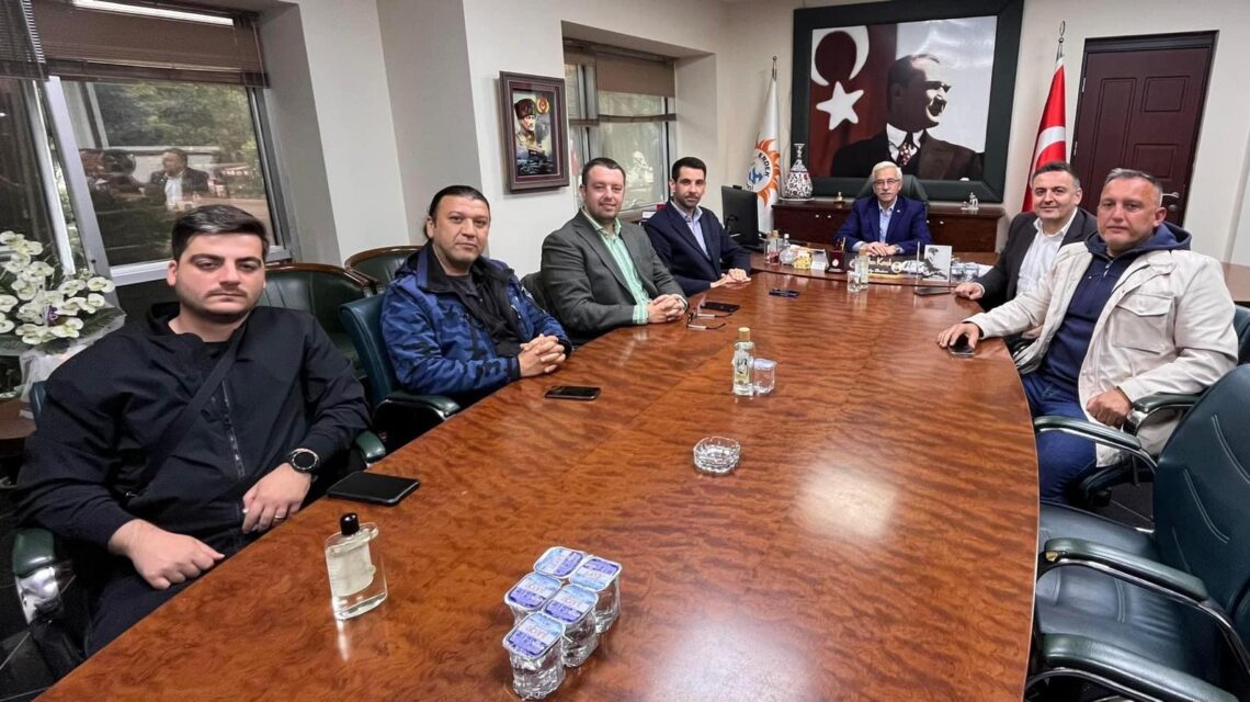 KAPIDAĞ TURİZM GELİŞTİRME KOMİSYONUNDAN ERDEK BELEDİYE BAŞKANI BURHAN KARIŞIK’A ZİYARET