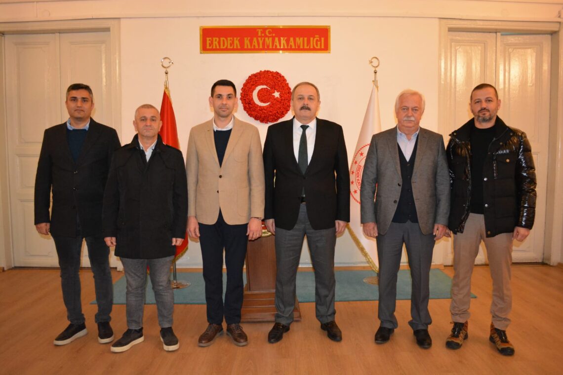 Erdek Ticaret Odası Yönetim Kurulu ve Meclisi olarak, Erdek Kaymakamımız Sn. Hasan Göç’e hayırlı olsun ziyaretinde bulunduk.