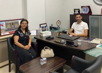 TOBB 18 Eylül Ortaokulu Müdürü Hilal Gökdenizden Erdek Ticaret Odası’na Ziyaret