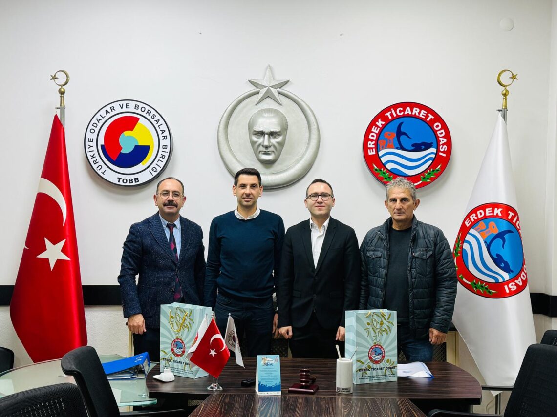 Erdek, Avşa ve Marmara Adalarında eğitim gören 400 öğrencimize, Erdek İlçe Milli Eğitim Müdürlüğü ve Marmara İlçe Milli Eğitim Müdürlüklerimiz eli ile eğitim yardımlarımız teslim edildi.