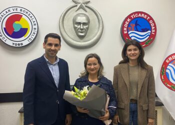 Güney Marmara Kalkınma Ajansı koordinasyonunda, Erdek Ticaret Odası işbirliği ile “Dijital Dünyada Kadın Girişimciler E-Ticaret & E-İhracat ve Vergi Eğitimi” Erdek’te gerçekleştirildi.