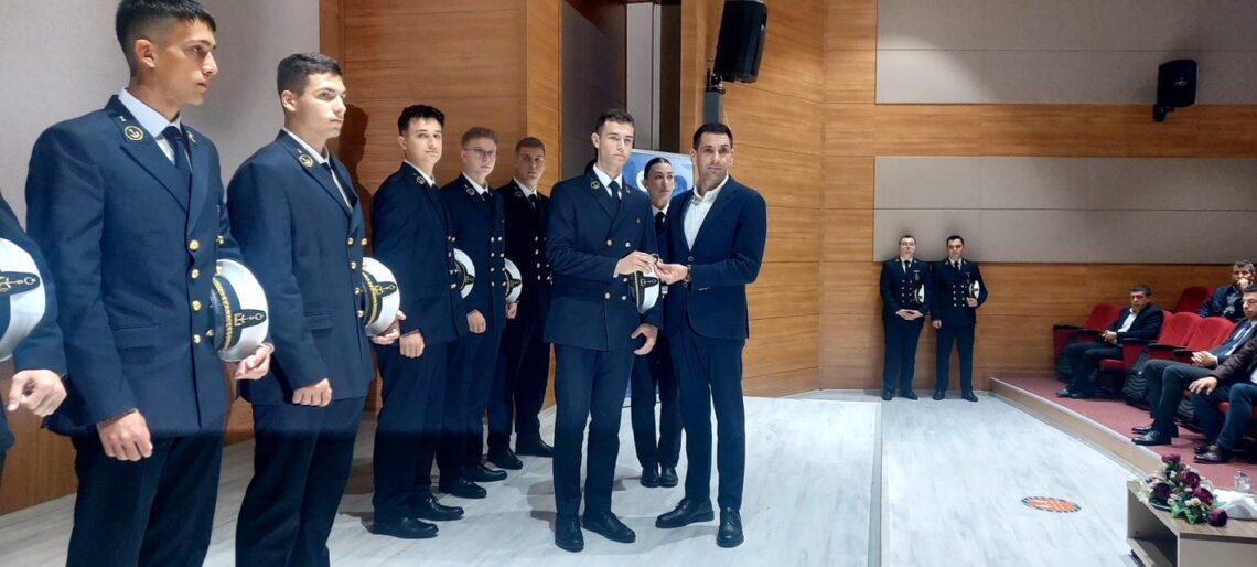17 Eylül Üniversitesi Denizcilik Fakültesi’nde Bröve Takdimleri gerçekleştirildi.