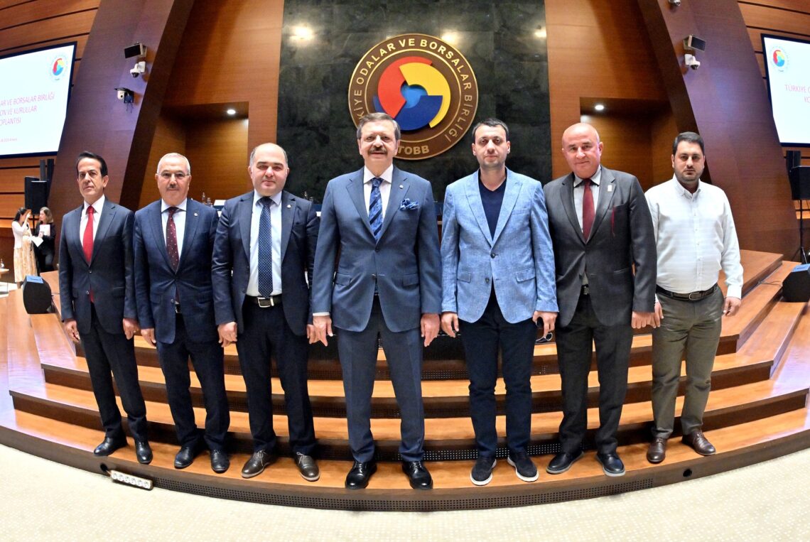 TOBB Turizm Kurulunda görev alan Yönetim Kurulu Başkanımız Turan GÜN, Türkiye Odalar ve Borsalar Birliği (TOBB) Başkanı M. Rifat Hisarcıklıoğlu ve TOBB Komisyon-Kurulları ile Ankara’da bir araya geldi.
