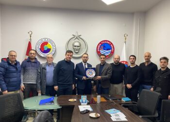 Tarımsal Kalkınmayı Destekleme Kurumu (TKDK) Hibe ve Destekleri Bilgilendirme Toplantısı, TKDK Balıkesir İl Müdürü Sn. Murat Öncül, Erdek Ticaret Odası ve Erdek Genç İş İnsanları Derneği İşbirliğiyle Gerçekleştirildi.