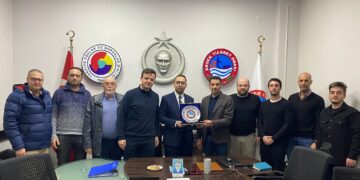 Tarımsal Kalkınmayı Destekleme Kurumu (TKDK) Hibe ve Destekleri Bilgilendirme Toplantısı, TKDK Balıkesir İl Müdürü Sn. Murat Öncül, Erdek Ticaret Odası ve Erdek Genç İş İnsanları Derneği İşbirliğiyle Gerçekleştirildi.