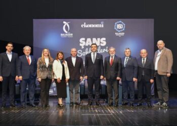 Balıkesir Ticaret Odası ve Balıkesir Sanayi Odası İş Birliğinde, Nasıl Bir Ekonomi Gazetesi Ortaklığıyla Düzenlenen “Şans Sohbetleri” Programı Gerçekleştirildi.