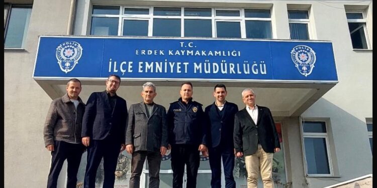 İlçe Emniyet Müdürlüğüne Yeni Atanan Emniyet Müdürümüze Ziyaret