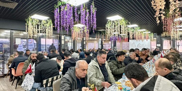 Erdek Ticaret Odası Üyeleri İftar Yemeğinde Avşa Adası’nda Bir Araya Geldi