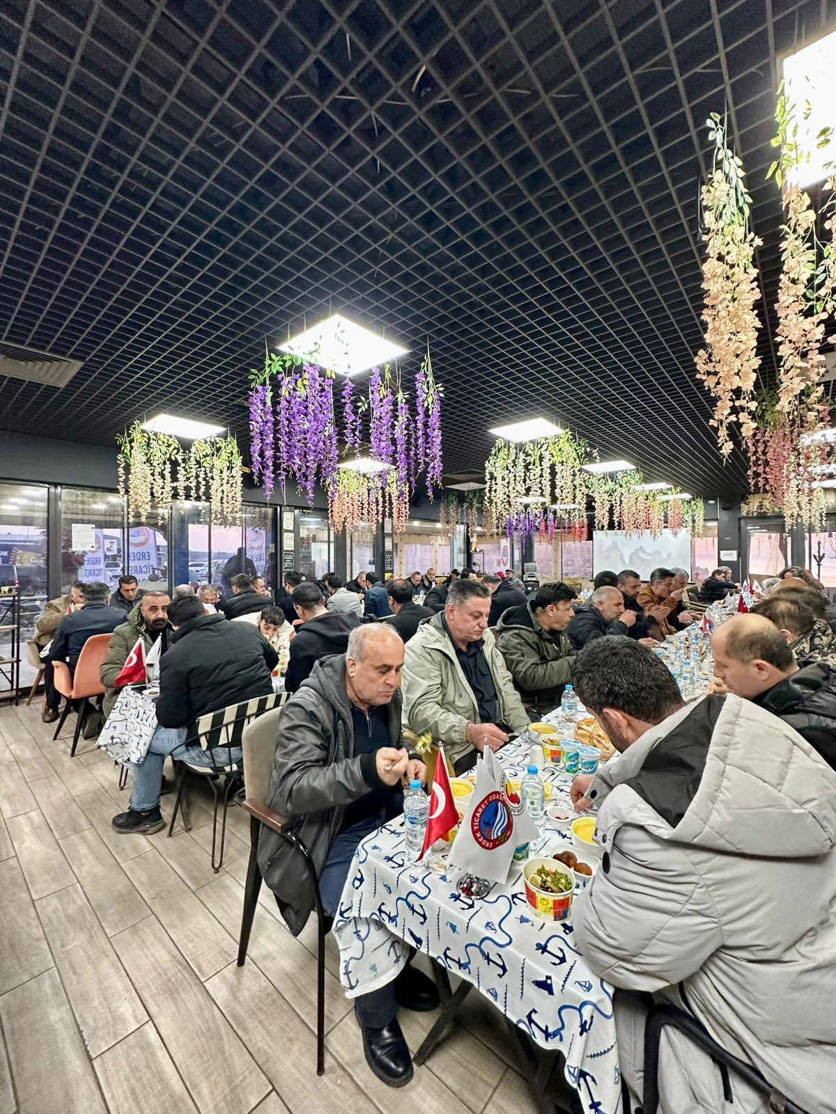 Erdek Ticaret Odası Üyeleri İftar Yemeğinde Avşa Adası’nda Bir Araya Geldi